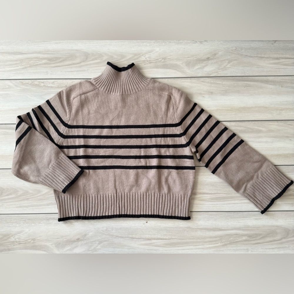 Carole Christian Ribbed Knit Sweater with Black Trim Tan Medium NWOT
